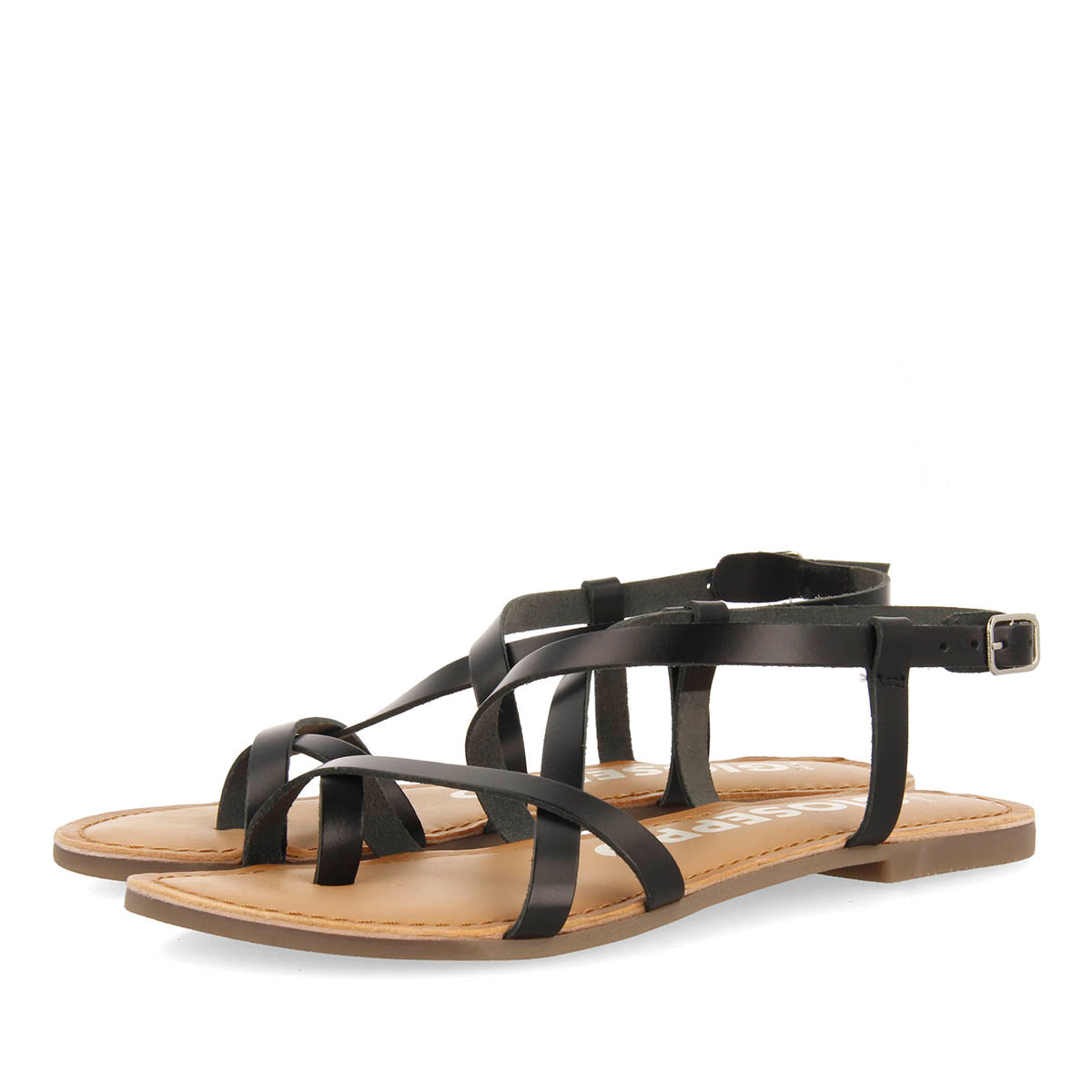 SANDALIAS NEGRAS DE PIEL CON TIRAS FINAS PARA MUJER COURSAN