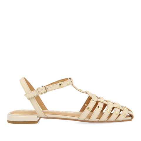SANDALIAS ESTILO CANGREJERAS DE PIEL COLOR OFF-WHITE CON TACHAS PARA MUJER CANBY