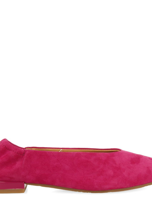 FUCHSIA COLORED LEATHER BALLERINAS WITH POINTED TOE AND RUFFLED HEEL FOR WOMEN GAGEAC