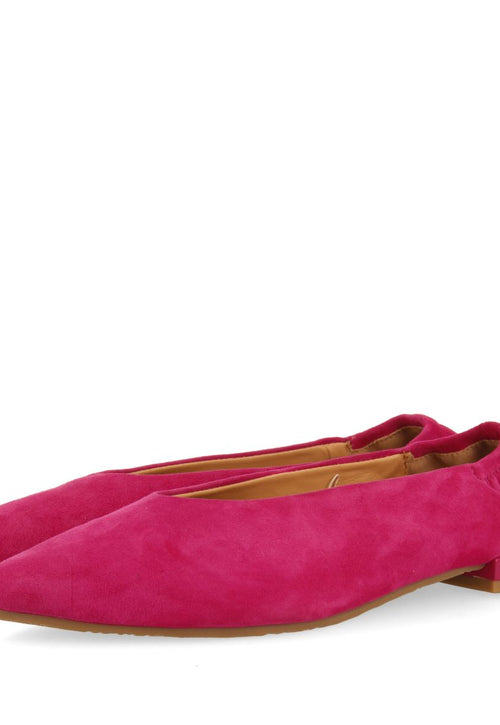 FUCHSIA COLORED LEATHER BALLERINAS WITH POINTED TOE AND RUFFLED HEEL FOR WOMEN GAGEAC