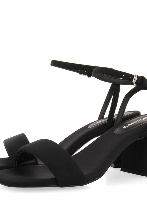 SANDALIAS NEGRAS DE TACÓN CON TIRA ACOLCHADA PARA MUJER GIARRE