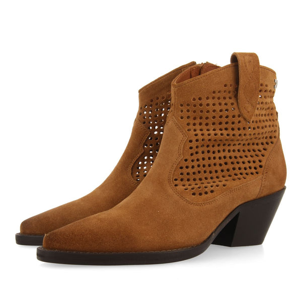 BOTINES TAUPE DE PIEL TIPO COWBOY PARA MUJER YEVRE