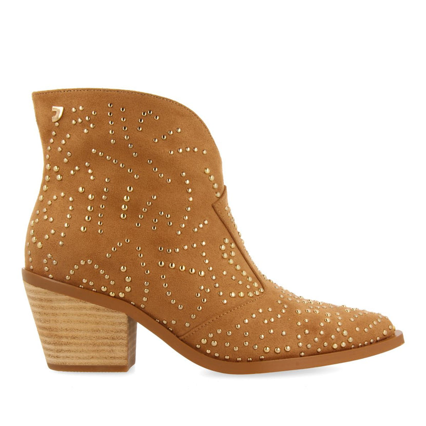 BOTINES CAMEL TIPO COWBOY CON ADORNO DE TACHAS PARA MUJER VALPOVO