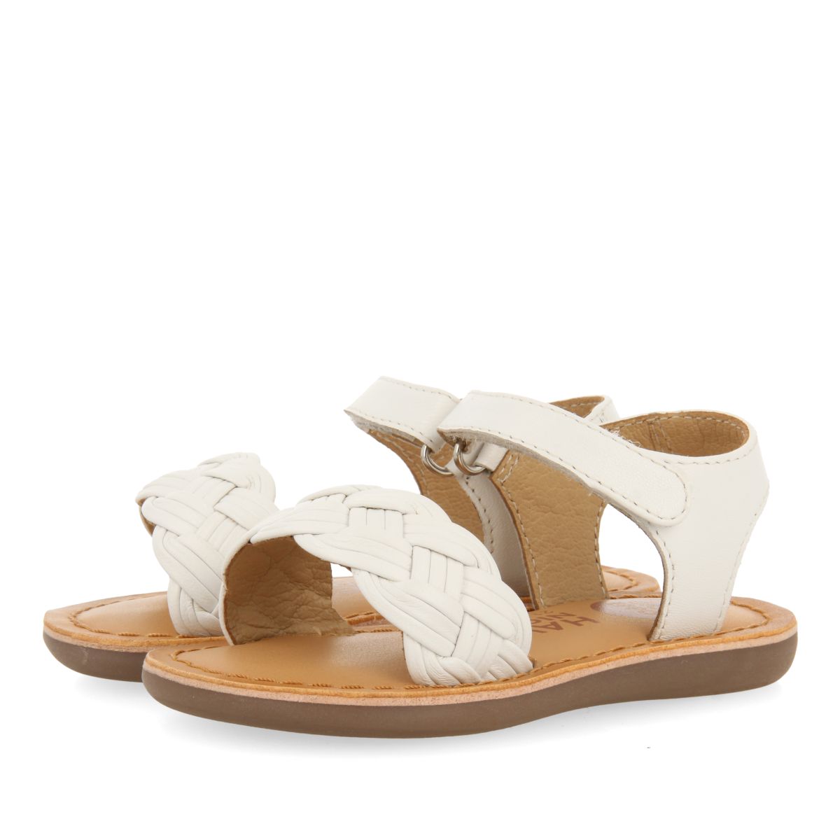 SANDALIAS COLOR OFF-WHITE DE PIEL CON TRENZADO Y CIERRE AJUSTABLE PARA BEBÉ FLUSHE