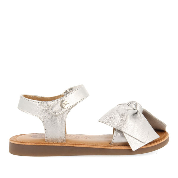 SILVER LEATHER SANDALS WITH BOW FOR GIRL AND BOY DELONICE