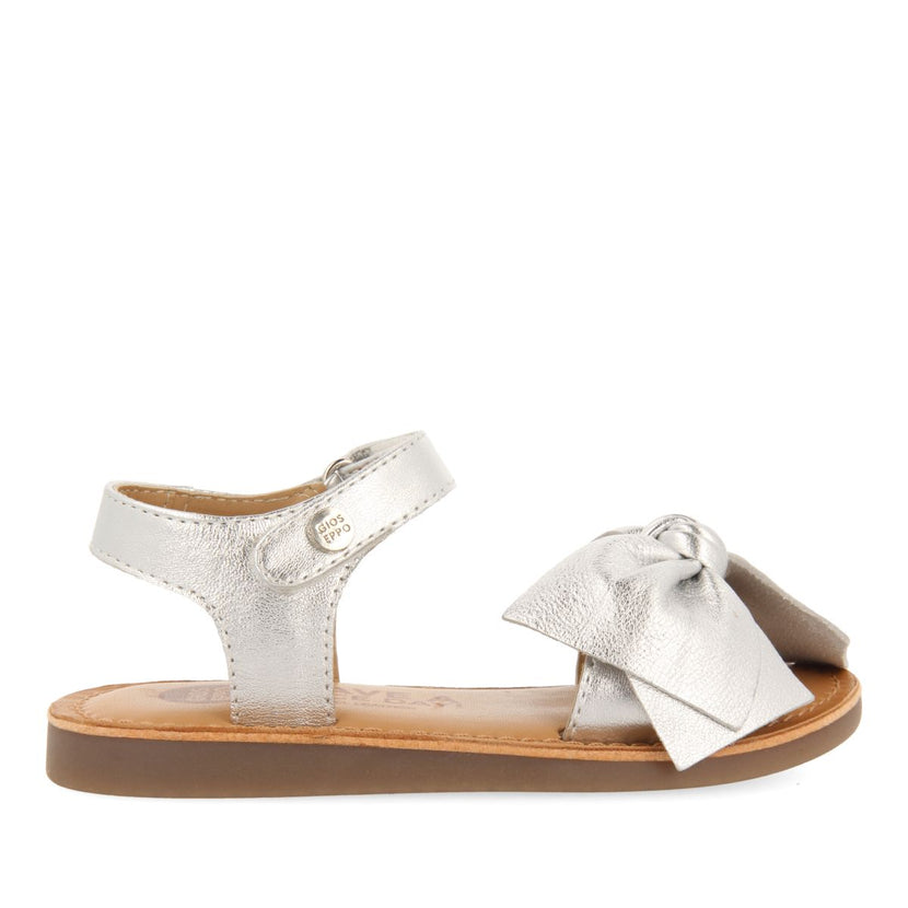 SILVER LEATHER SANDALS WITH BOW FOR GIRL AND BOY DELONICE