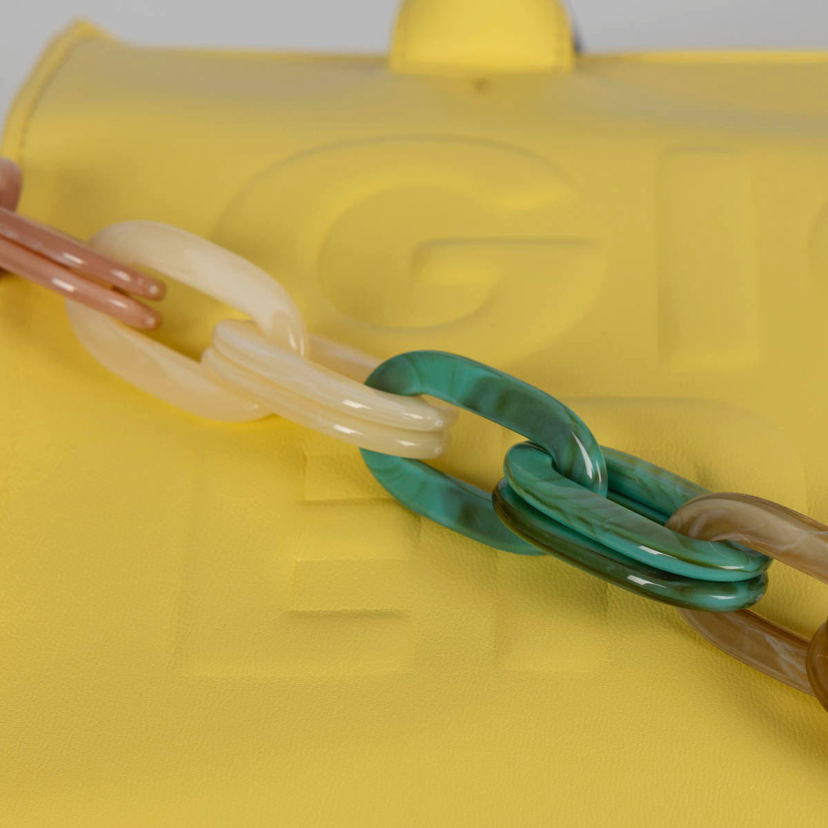 BOLSO AMARILLO CON ASAS Y BANDOLERA LANEAST 