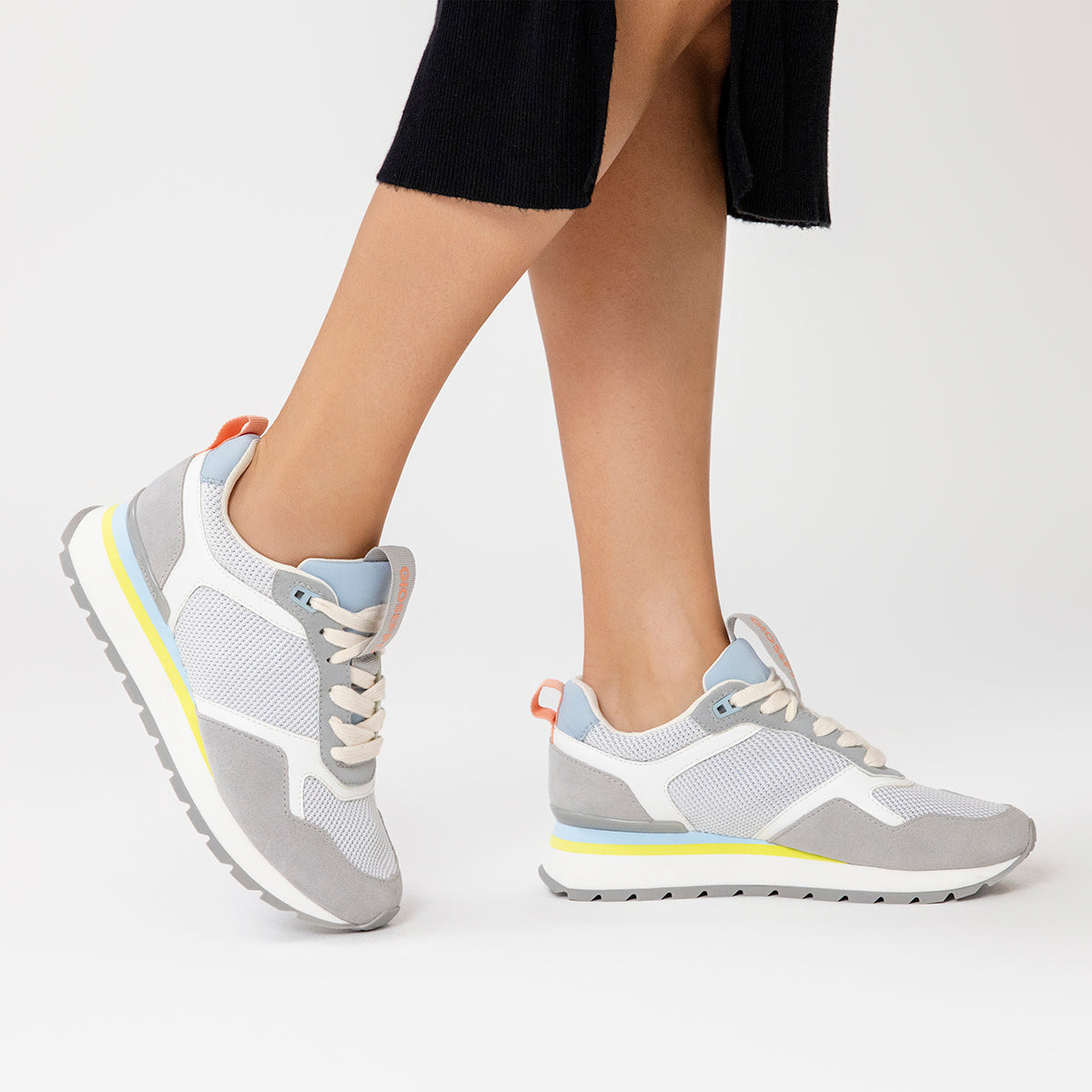 SNEAKERS BLANCAS CON DETALLES MULTICOLOR PARA MUJER WAUSAU