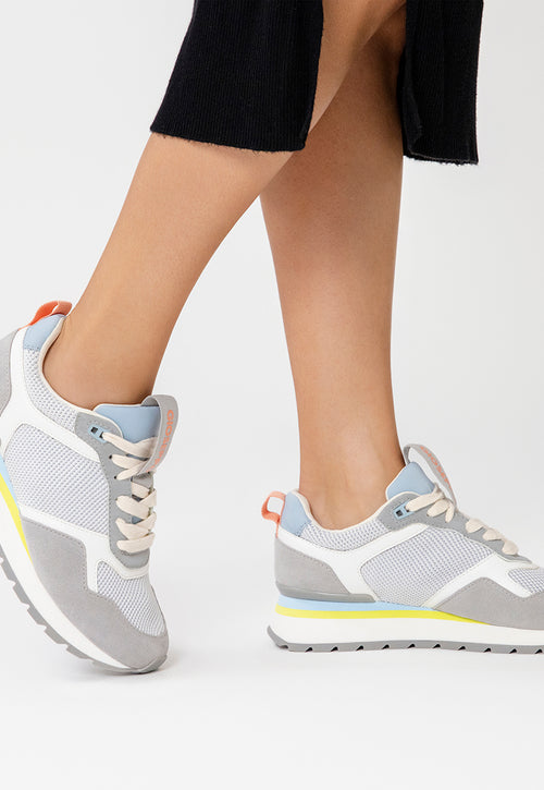 SNEAKERS BLANCAS CON DETALLES MULTICOLOR PARA MUJER WAUSAU