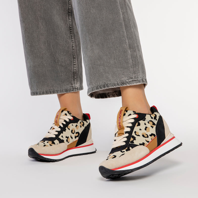 SNEAKERS CON PRINT DE LEOPARDO Y CUÑA INTERNA PARA MUJER VERYAN