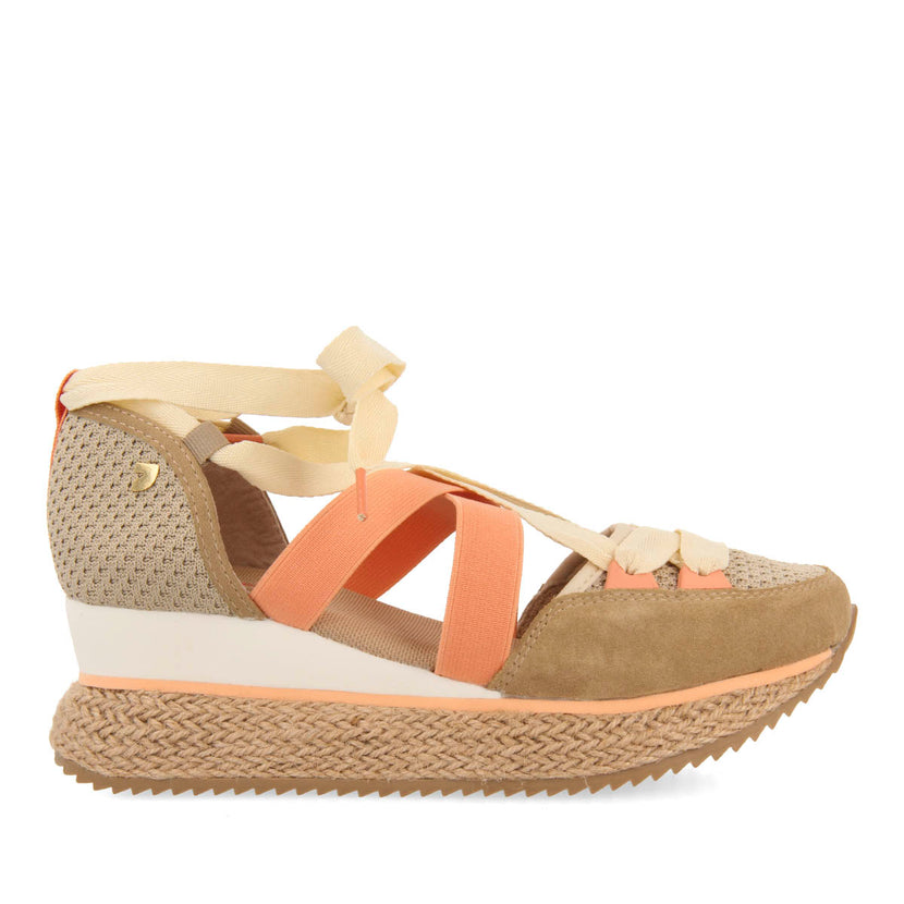 SNEAKERS ABIERTOS BEIGE CON CUÑA PARA MUJER TOTNES