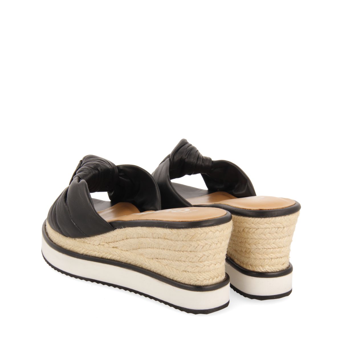 SANDALIAS TIPO PALA COLOR NEGRO CON DETALLE DE NUDO Y CUÑA PARA MUJER CAKRAN