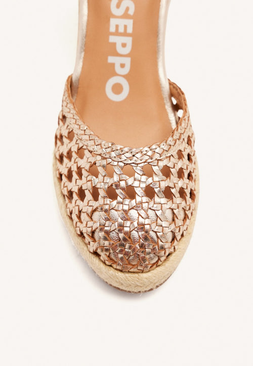 ALPARGATAS COLOR PLATINO DE PIEL TRENZADA CON CUÑA ALTA DE YUTE PARA MUJER SERIGNAN