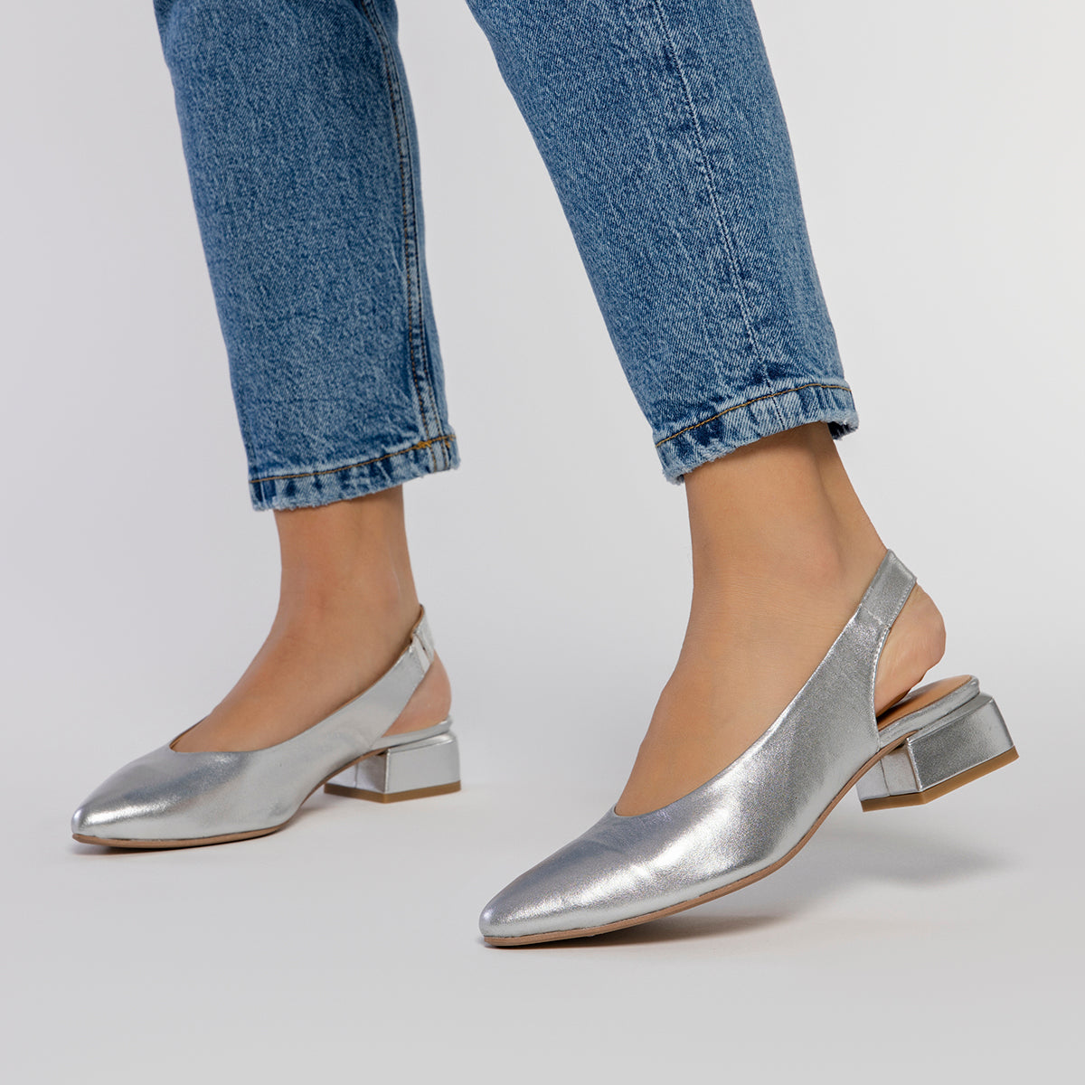 BALLERINE SCARPE SENZA TACCO IN PELLE COLOR ARGENTO PER DONNA OBROVAC