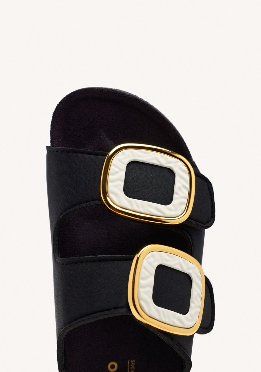 SANDALIAS COLOR OFF-WHITE ESTILO BIO CON ADORNO JOYA PARA MUJER BUDAORS