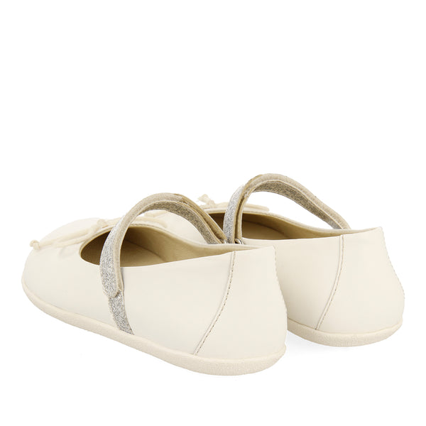 WHITE GLITTERY BALLET FLATS WITH BOW EMBELLISHMENT FOR GIRLS AND BOYS ANNSVILLE