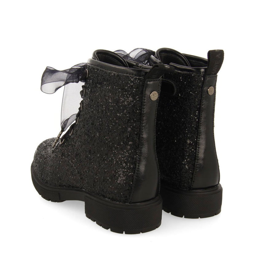SEQUINED BOOTS AND TULLE SURANY