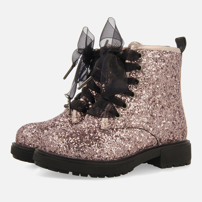 SEQUINED BOOTS AND TULLE SURANY