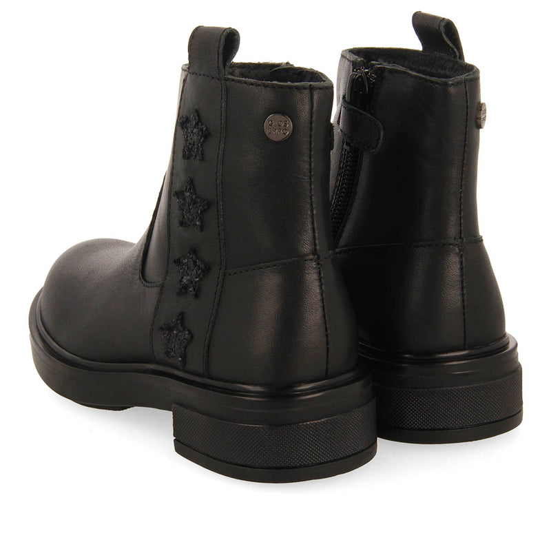SCARPE IN PELLE CON STELLE KISBER