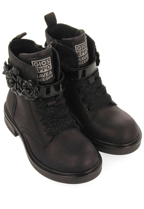 MILITARY STYLE LEATHER BOOTS WITH REMOVABLE AND REPLACEABLE STRAP.