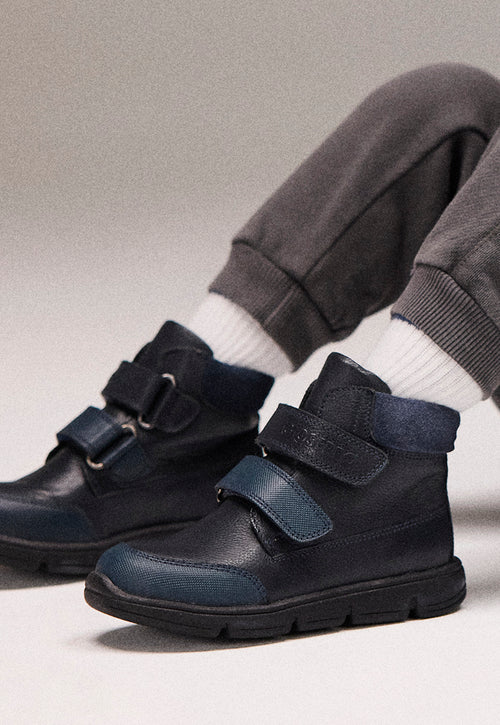 LEATHER SCHOOL SHOES SAUNTE