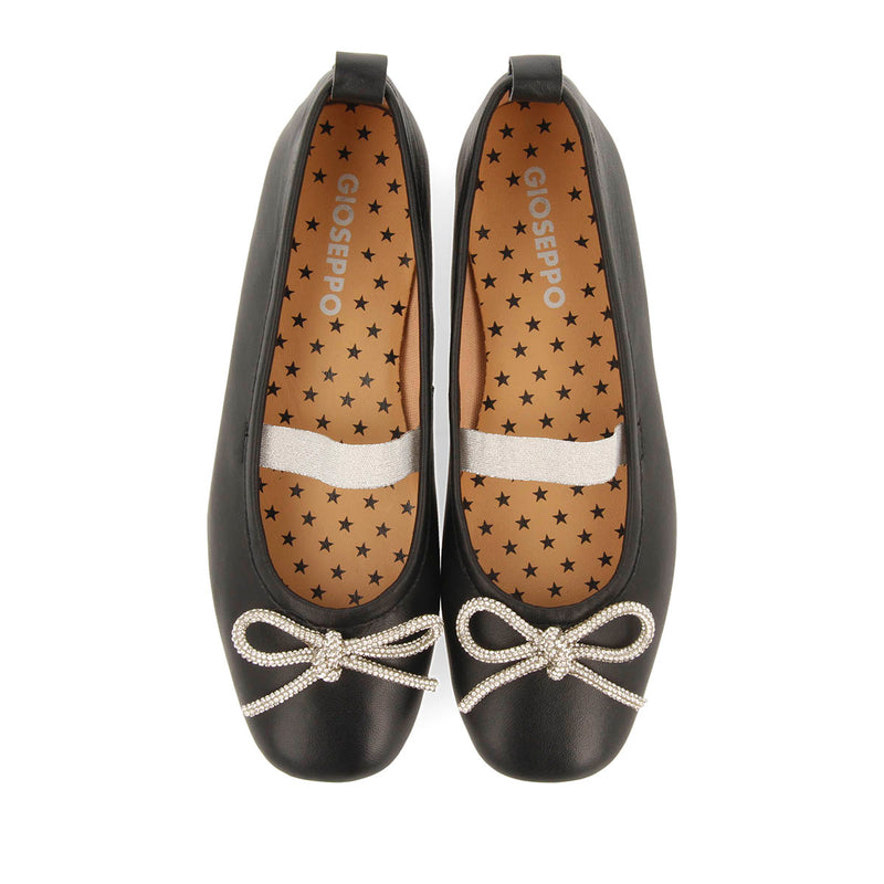 LEATHER BASKETS MADE OF IRON ORE WITH LACES