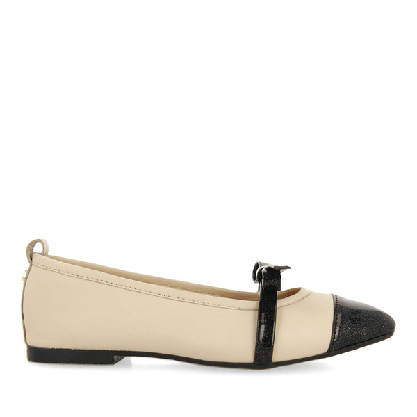 LEATHER BASKETS WITH LACES TRUXTON