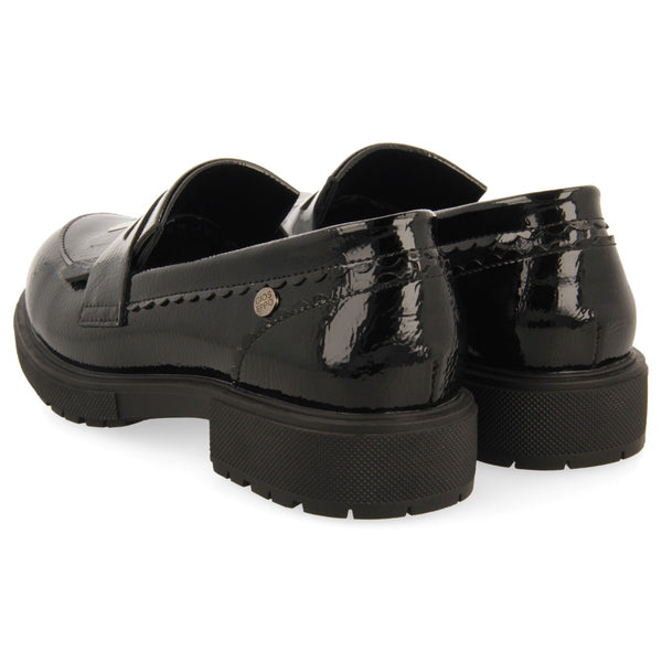 CHAUSSURES MOCASSIN AVEC EFFET VERNI ET MASQUE