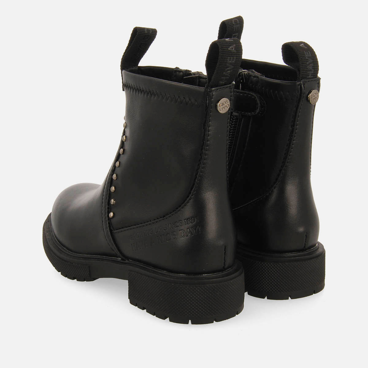 STIVALI CON BORCHIE PREBLE