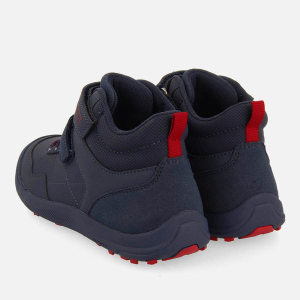 HIKING BOOTS IN BASKET STYLE