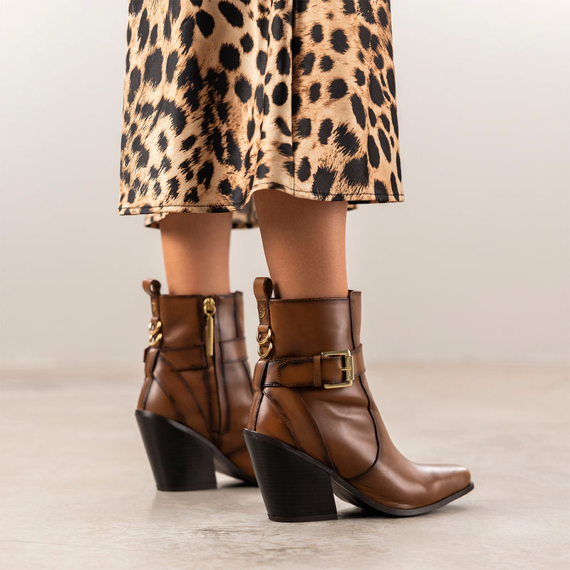 BOTAS COWBOY PIEL TACÓN SANDVED