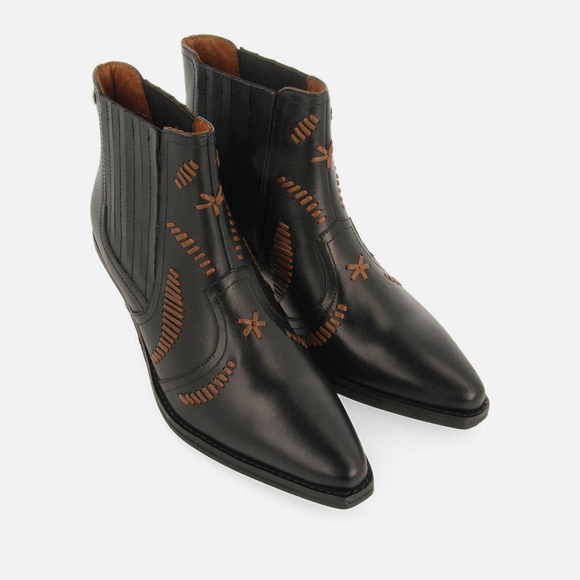 BOTINES COWBOY BORDADO PIEL SIKLOS