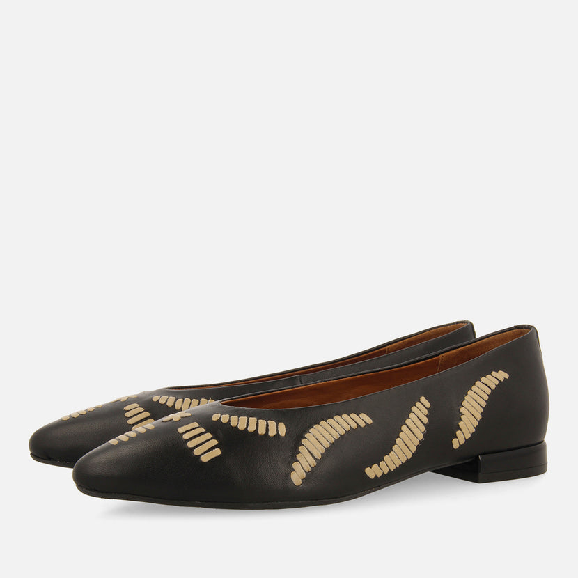 EMBROIDERED LEATHER BALLET FLATS ZAMARDI
