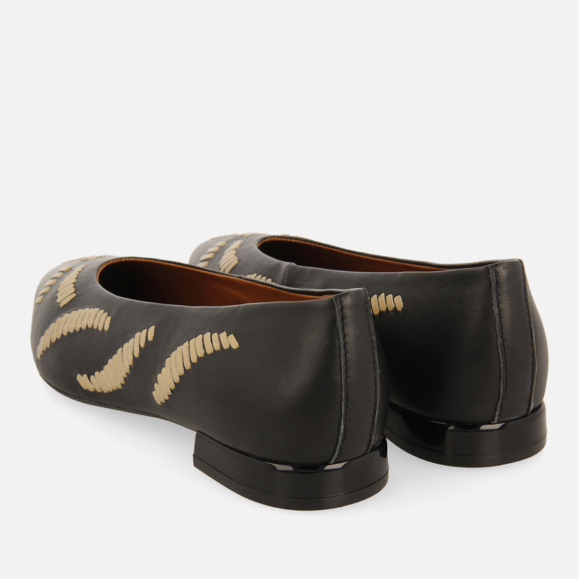 EMBROIDERED LEATHER BALLET FLATS ZAMARDI