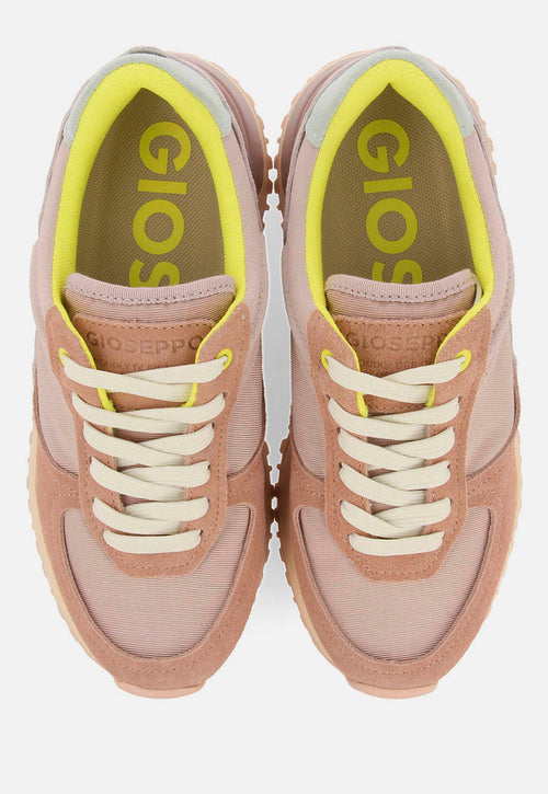 RETRO SNEAKERS FLOING