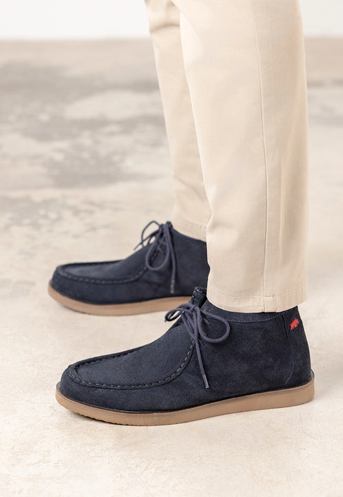BOYLSTON WALLABEE STYLE LEATHER BOOTS