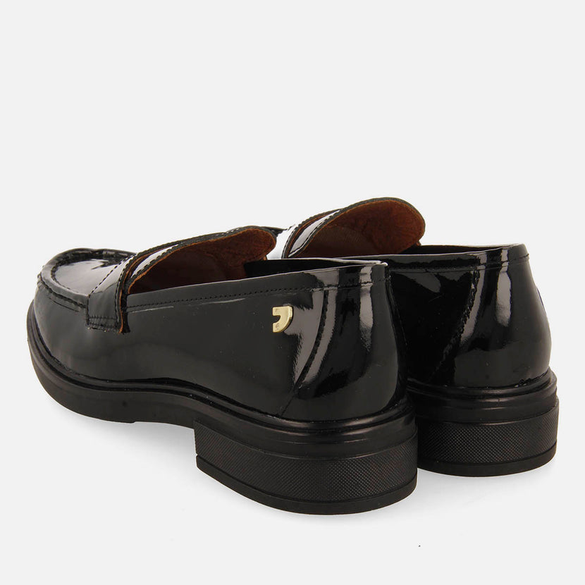 LOAFERS WITH MASK IN PATENT LEATHER EFFECT SNINA