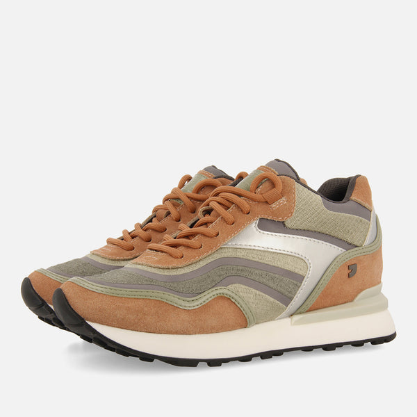 SNEAKERS CUÑA INTERNA IGAL