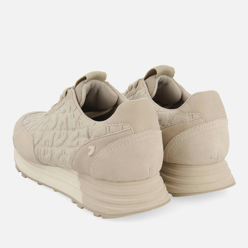 SNEAKERSALCOCHADAS SVIT