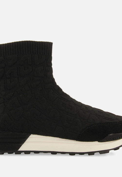 SOCK-LIKE SNEAKERS HOLEV