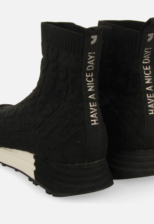 SOCK-LIKE SNEAKERS HOLEV