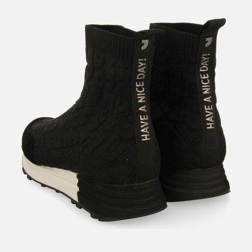 BASKETS DE TYPE CHAUSSETTE HOLEV