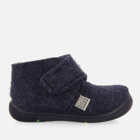 ZAPATILLAS DE ESTAR POR CASA ABOTINADAS SCIPIO