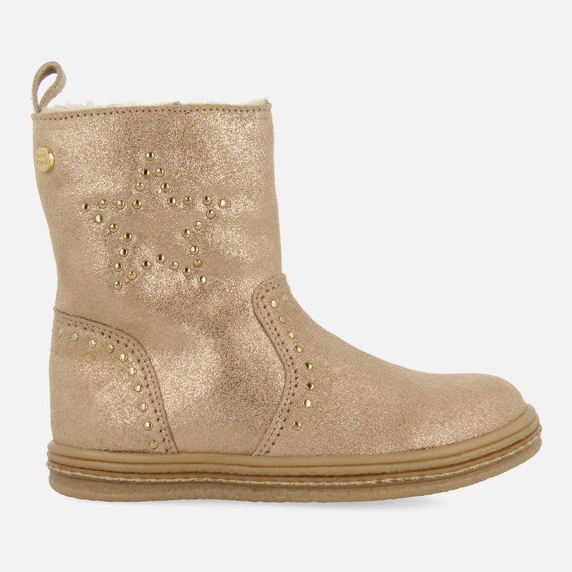 METALLIC BOOTS WITH LEATHER STUDS
