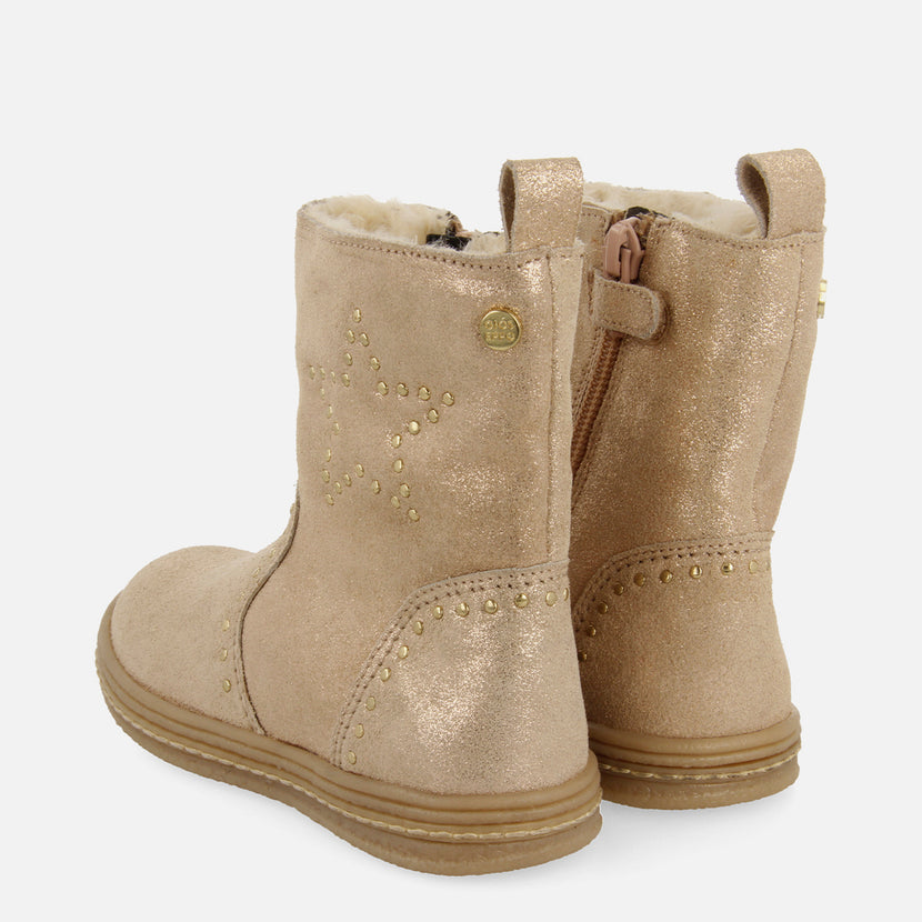 METALLIC BOOTS WITH LEATHER STUDS