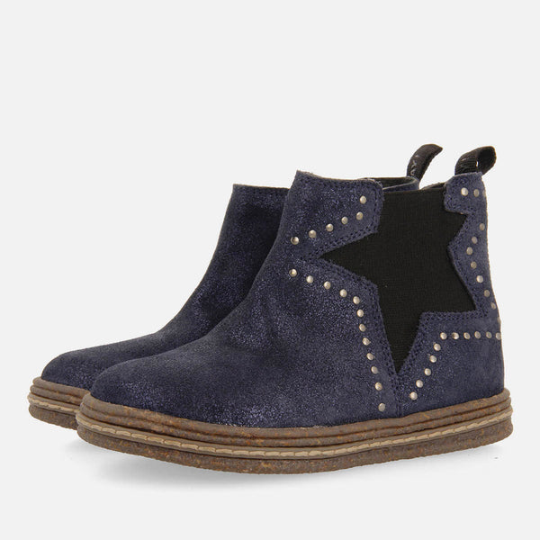 BOOTS WITH SHINY SUEDE LEATHER STUDS AJKA
