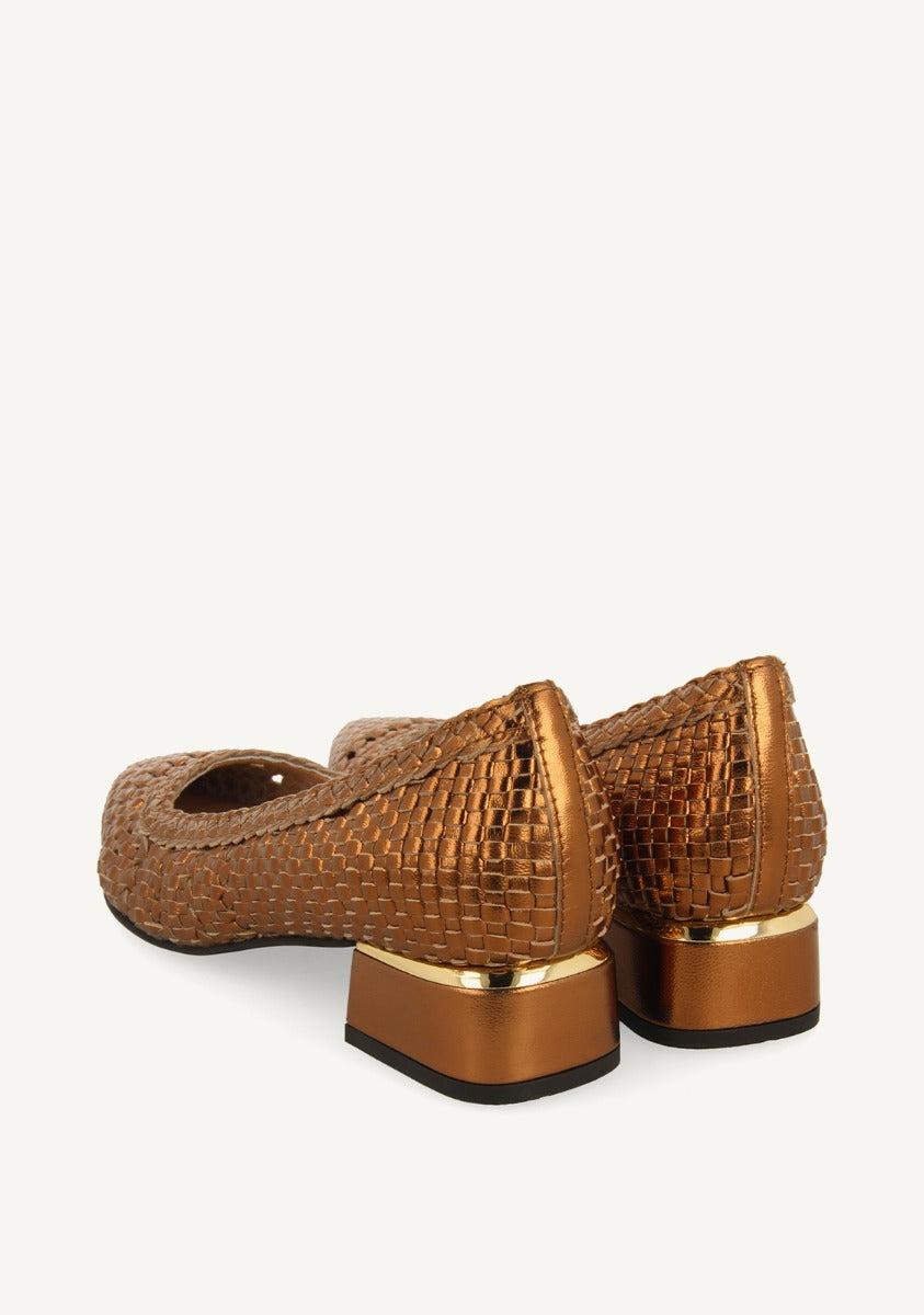 ZAPATOS DE SALÓN METALIZADOS TACHUELAS PIEL MAGLOD
