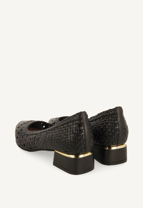 ZAPATOS DE SALÓN TACHUELAS PIEL MAGLOD