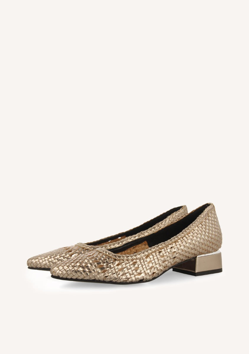 SCARPE DA SALA METALLIZZATE CON BORCHIE IN PELLE MAGLOD