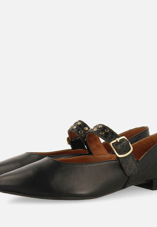 BAILARINAS MERCEDITAS PIEL CON TACHUELAS REERSO